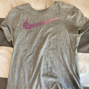 Girls Medium Nike & Under Armour lot